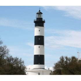 Plage des demoiselles's lamp Lighthouse of Chassiron